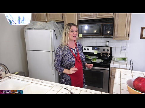 ❤️ Stepmom u munghje in cucina prima di a so data ❤️❌  Sessu à co.bitcoinex.top ☑